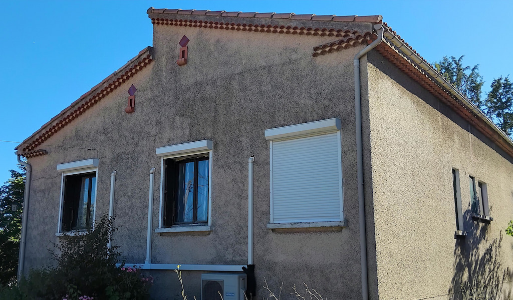 à vendre maison à rénover Bouc Bel Air chambres