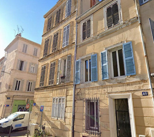 Appartement a renover Marseille 5e rue du progrès
