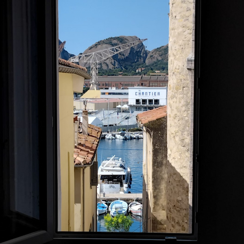 investissement locatif clé en mains La Ciotat vue vieux port MAEL