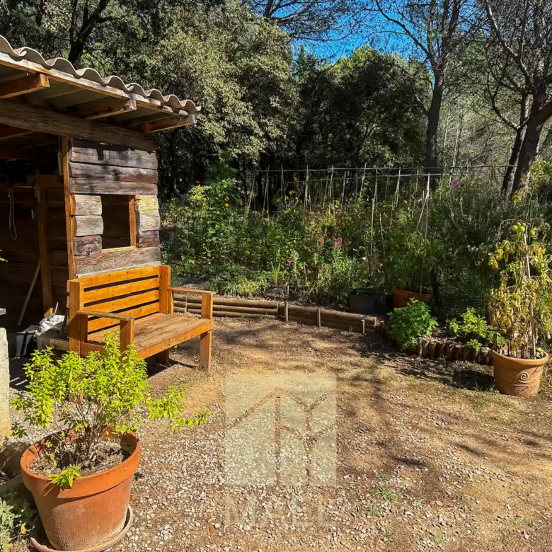 Maison à vendre Lambesc abri de jardin potager
