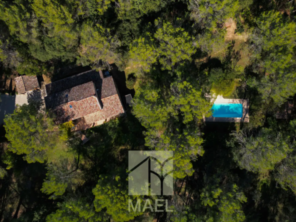 maison à vendre Lambesc 5000 m2 terrain et piscine