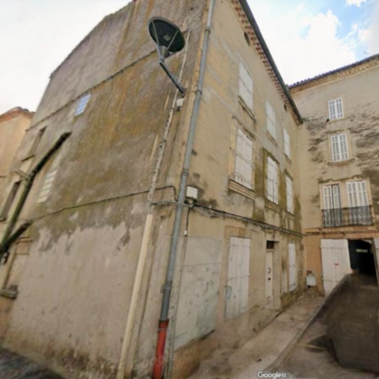 Immeuble à vendre CUERS à rénover centre ville