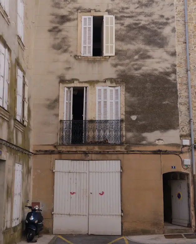 Immeuble à vendre Cuers à rénover avec balcons