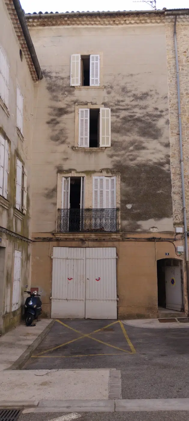 Immeuble à vendre Cuers à rénover avec balcons