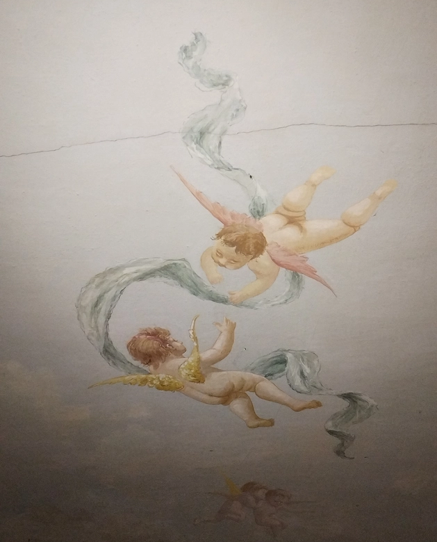 immeuble à vendre Cuers peinture plafond