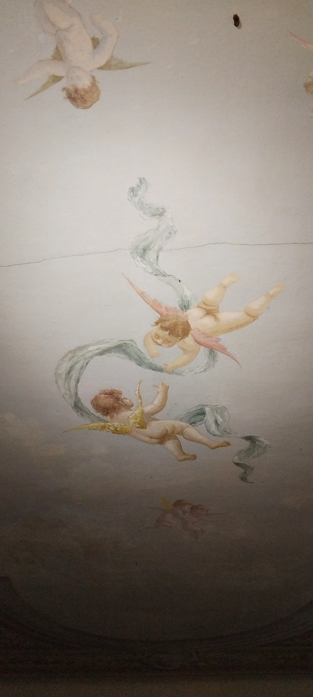 immeuble à vendre Cuers peinture plafond