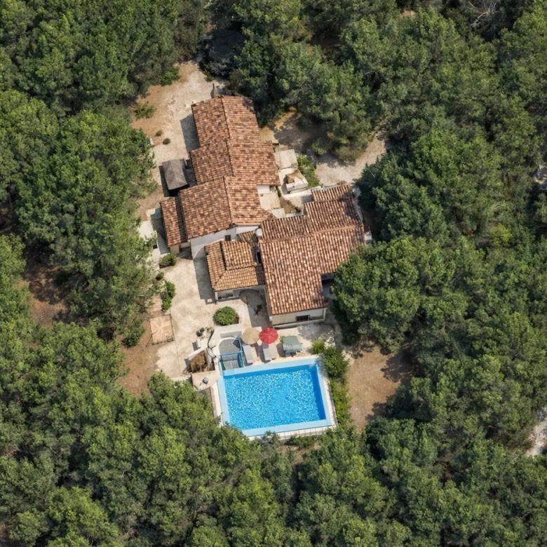 maison piscine à vendre Lambesc avec 3 appartements