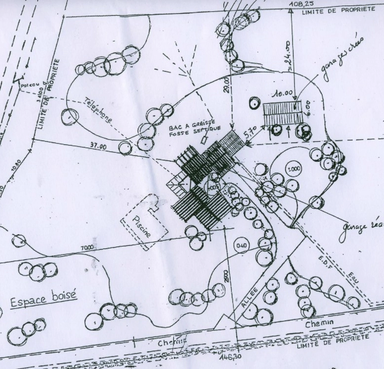 maison piscine à vendre Lambesc avec appartements plan de masse