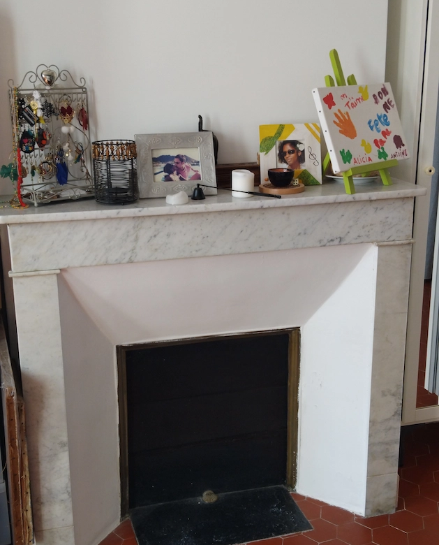 investissement locatif Septemes Les Vallons cheminee marbre blanc