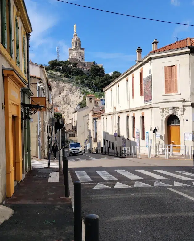 Appartement à rénover Marseille Vauban T3 quartier Notre Dame de la Garde