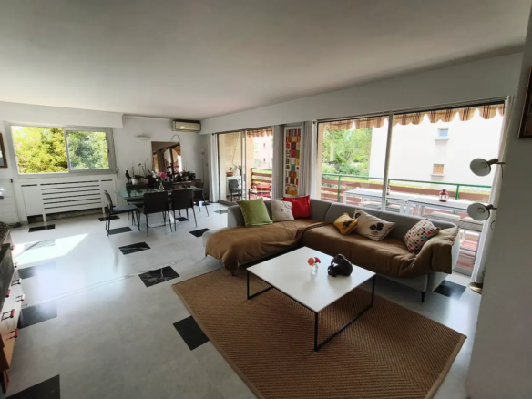 Appartement Marseille 8e Ste Anne à vendre Séjour