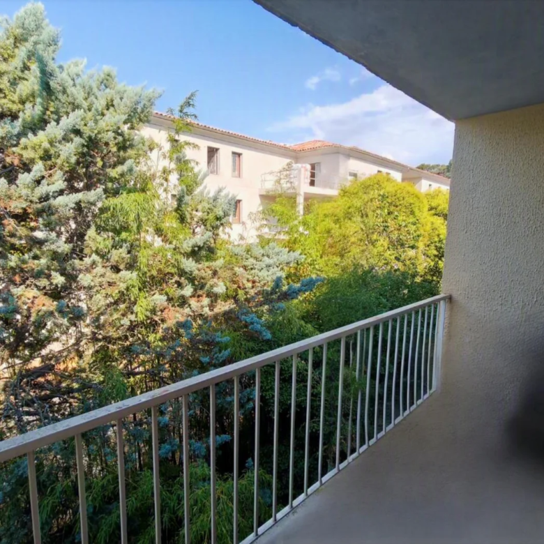 Studio à vendre Aix en Provence 25 m2 balcon ensoleillé