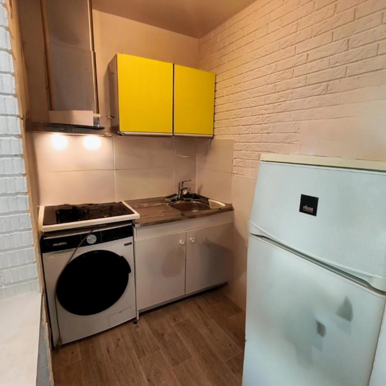 Studio à vendre Aix en Provence 25 m2 cuisine semi séparée